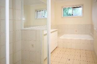 Redman Place 2 / 9 - Whitsundays Accommodation 5