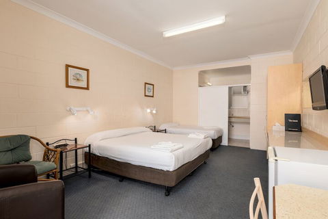 Blue Seas Motel - Whitsundays Accommodation 6