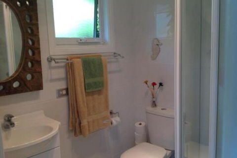 Studio Cabana On Golf In Mollymook - Whitsundays Accommodation 4