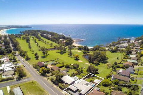 Studio Cabana On Golf In Mollymook - Whitsundays Accommodation 5