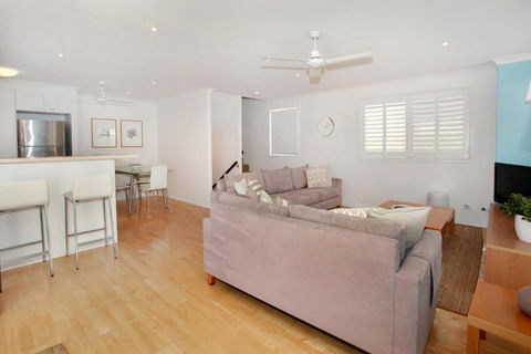 Unit 4 Marcoola Sands Marcoola - Whitsundays Accommodation 6