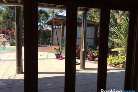 Takura Heights Modern Country Apartment With Pool Access - Whitsundays Accommodation 5