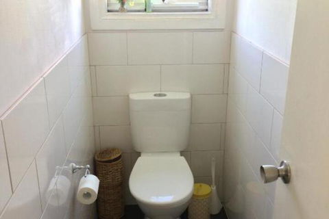Tarndwarncoort Farmers Cottage - Whitsundays Accommodation 5