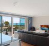 74 Ocean Parade - Whitsundays Accommodation
