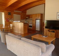 Bridport Villa - Whitsundays Accommodation