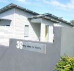 Stylish Holiday Unit - Whitsundays Accommodation