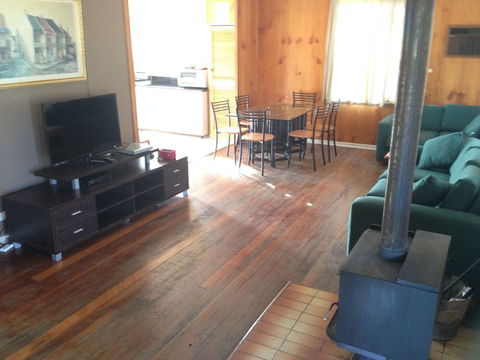 Bestbrook Mountain Resort - Whitsundays Accommodation 1