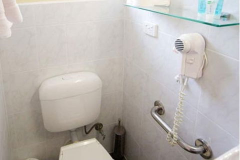 Sanctuary House Resort Motel - Whitsundays Accommodation 5