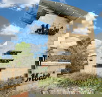 Strath Motel - Whitsundays Accommodation