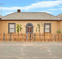 Robinson Cottage - Whitsundays Accommodation