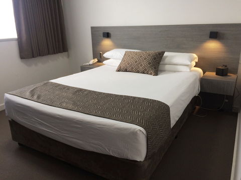 The Bridge - Whitsundays Accommodation 6