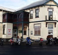 Bischoff Hotel - Whitsundays Accommodation