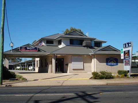 Oakey Motor Inn - Whitsundays Accommodation 4