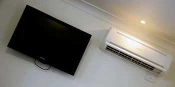 Oakey Motor Inn - Whitsundays Accommodation 6