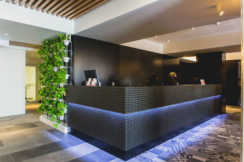 Metro Hotel Perth - Whitsundays Accommodation 2