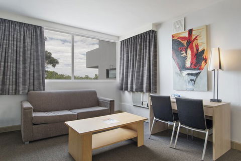 Metro Hotel Perth - Whitsundays Accommodation 7