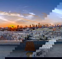 Oaks Melbourne South Yarra Suites - Whitsundays Accommodation