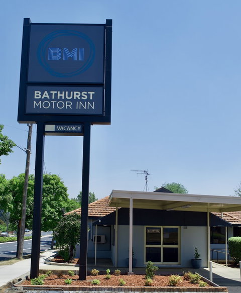 Bathurst Motor Inn - Whitsundays Accommodation 4