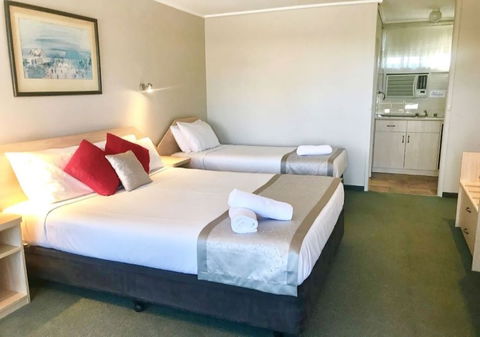 Burwood East Motel - Whitsundays Accommodation 4