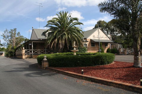 Picton Valley Motel - Whitsundays Accommodation 3
