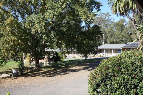 Picton Valley Motel - Whitsundays Accommodation 4
