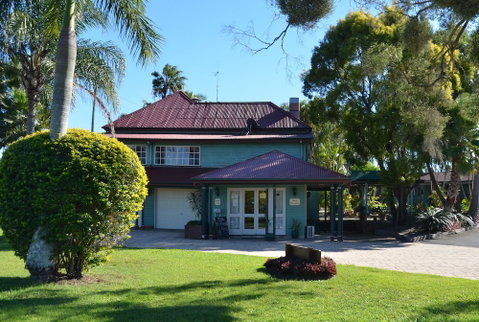 McNevins Loganholme Motel - Whitsundays Accommodation 2