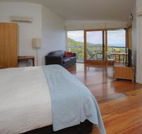 Chriss Beacon Point Restaurant  Villas - Whitsundays Accommodation