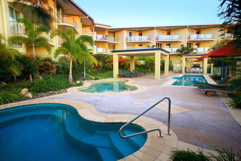 Caloundra Central Apartment Hotel - Whitsundays Accommodation 0