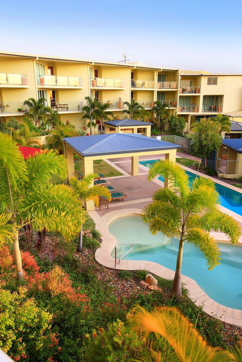 Caloundra Central Apartment Hotel - Whitsundays Accommodation 1