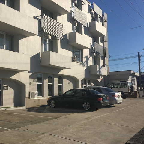 Parkville Place Serviced Apartments - Whitsundays Accommodation 0