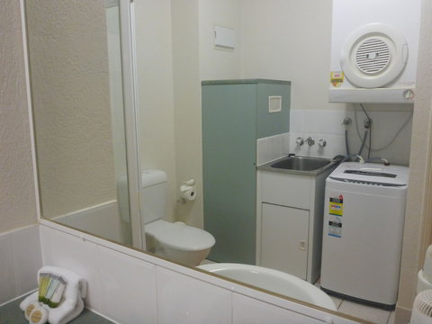 Palm Cove Tropic Apartments - Whitsundays Accommodation 2