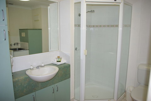 Palm Cove Tropic Apartments - Whitsundays Accommodation 6