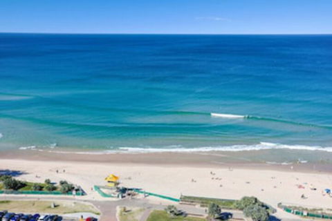 De Ville Apartments - Whitsundays Accommodation 0