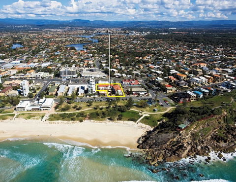 Burleigh Point Holiday Apartments - Whitsundays Accommodation 0