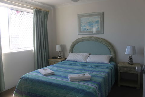 Burleigh Point Holiday Apartments - Whitsundays Accommodation 4