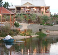 Blue Cliffs Retreat - Whitsundays Accommodation