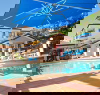 Chevron Palms Holiday Apartments - Whitsundays Accommodation