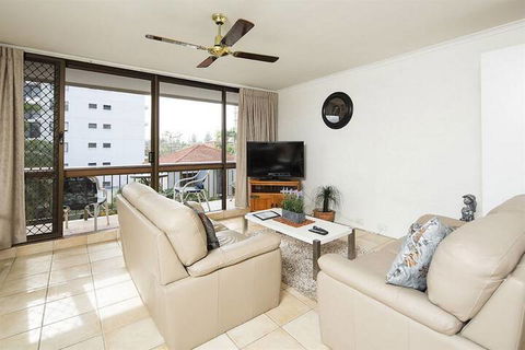 Burleigh Palms Holiday Apartments - Whitsundays Accommodation 7