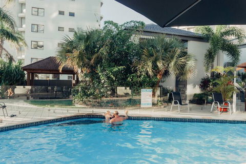 Burleigh Palms Holiday Apartments - Whitsundays Accommodation 3