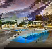 Monaco - Whitsundays Accommodation