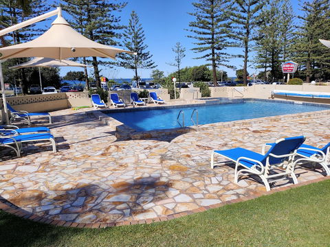 Southern Cross Beachfront Holiday Apartments - Whitsundays Accommodation 4