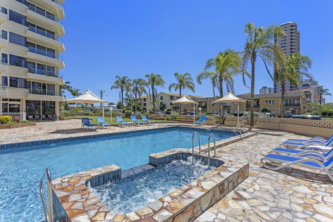 Southern Cross Beachfront Holiday Apartments - Whitsundays Accommodation 5