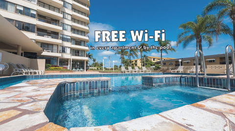 Southern Cross Beachfront Holiday Apartments - Whitsundays Accommodation 3