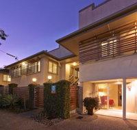 Brisbane Street Studios - Whitsundays Accommodation