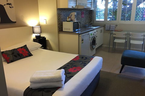 Brisbane Street Studios - Whitsundays Accommodation 3