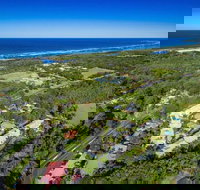 Byron Lakeside Holiday Apartments - Whitsundays Accommodation