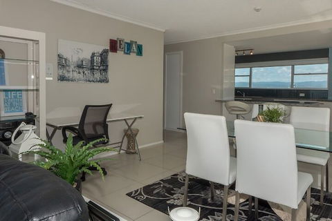 Pacific Plaza Apartments - Whitsundays Accommodation 7