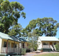 Avoca Cottages - Whitsundays Accommodation
