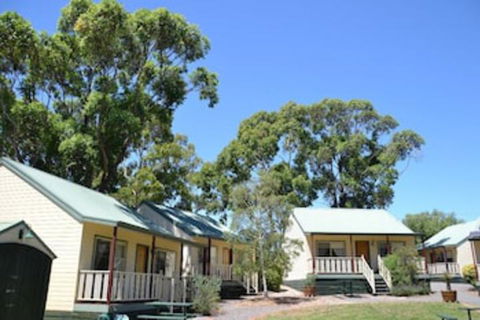 Avoca Cottages - Whitsundays Accommodation 0