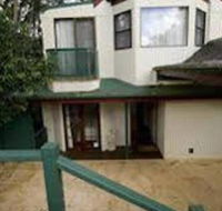 Montville Attic - Whitsundays Accommodation